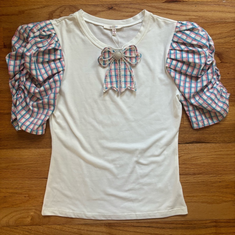 Women’s White Top with Bow Plaid Puff Sleeves Sz Small Pearls Pink Office Preppy